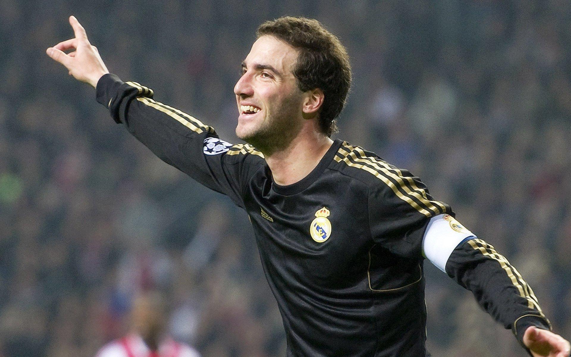 扣篮大赛惊艳全场，新星闪耀，经典重现