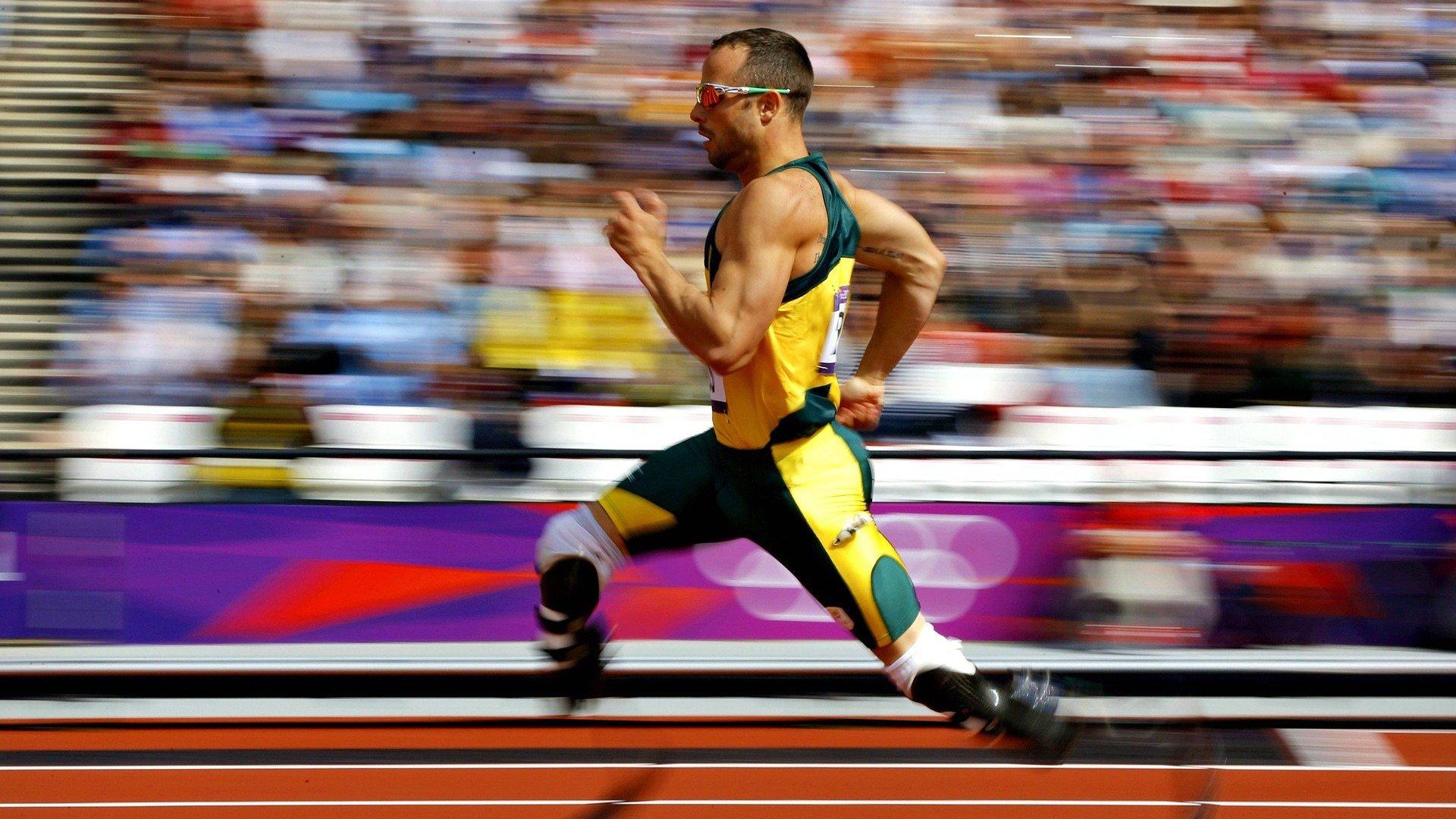 百米飞人巅峰对决,新星闪耀,传奇再续